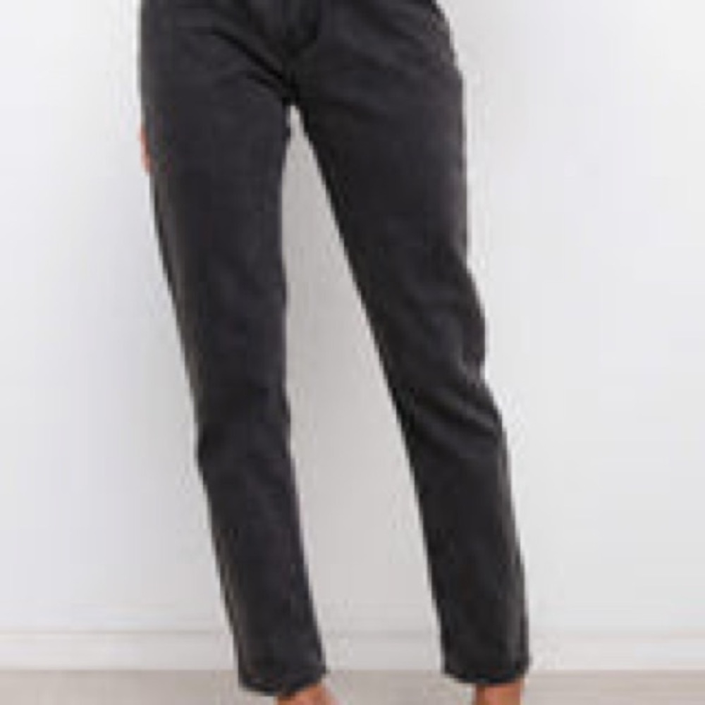 NWOT Petal & Pup 100% Cotton Black Wash Subtle Distressed Jeans Size 6